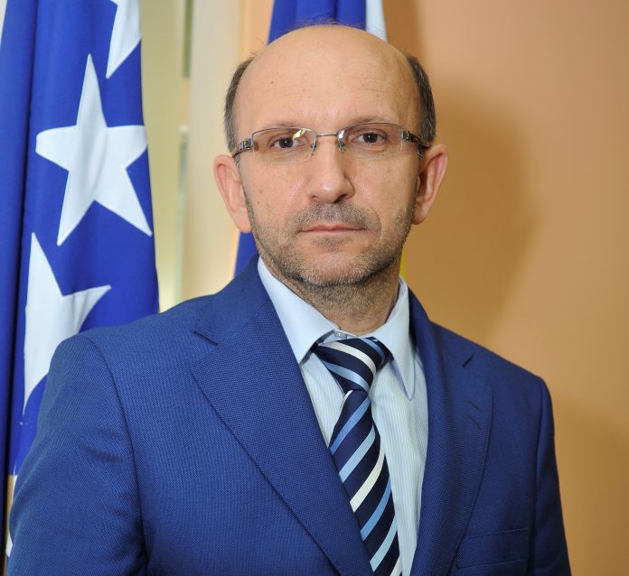 Porezna uprava Šerif Isović
