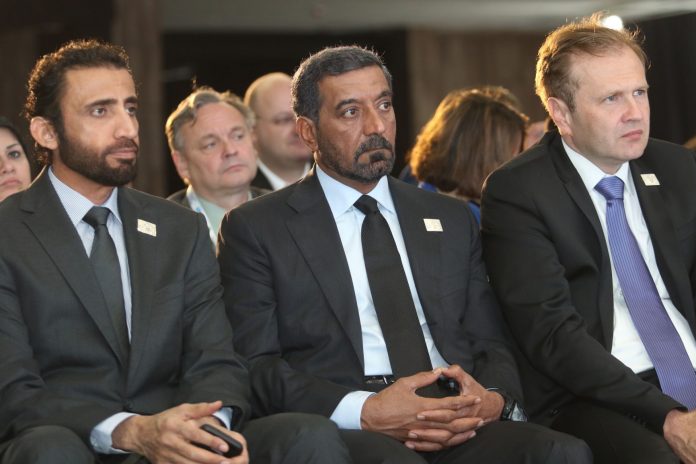 Mohammed Ibrahim Al-Shaibani, Ahmed bin Saeed Al Maktoum i Amer Bukvić