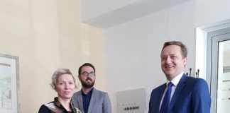 Školi vanjskotrgovinskog poslovanja