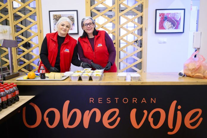 Giving Friday volontiranje